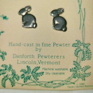 Vintage Maiden Vermont Pewter Bunny Buttons